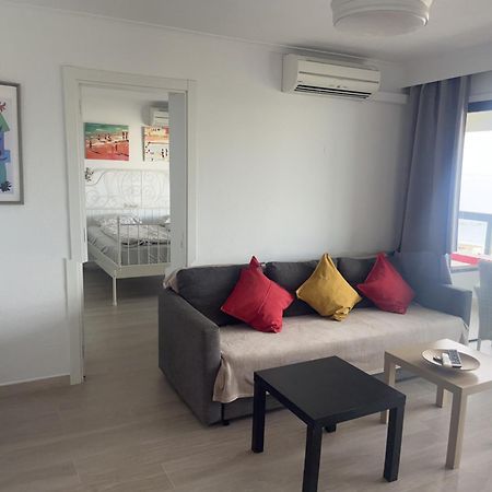 Stunning Apartment 50 Meters From The Sea Benalmádena Exteriör bild