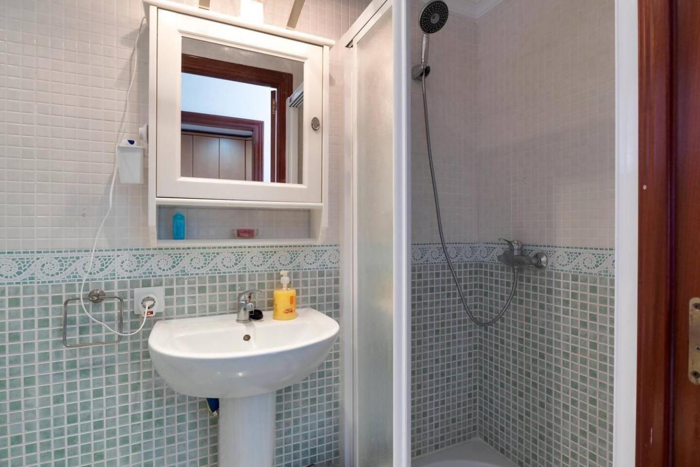 Stunning Apartment 50 Meters From The Sea Benalmádena Exteriör bild