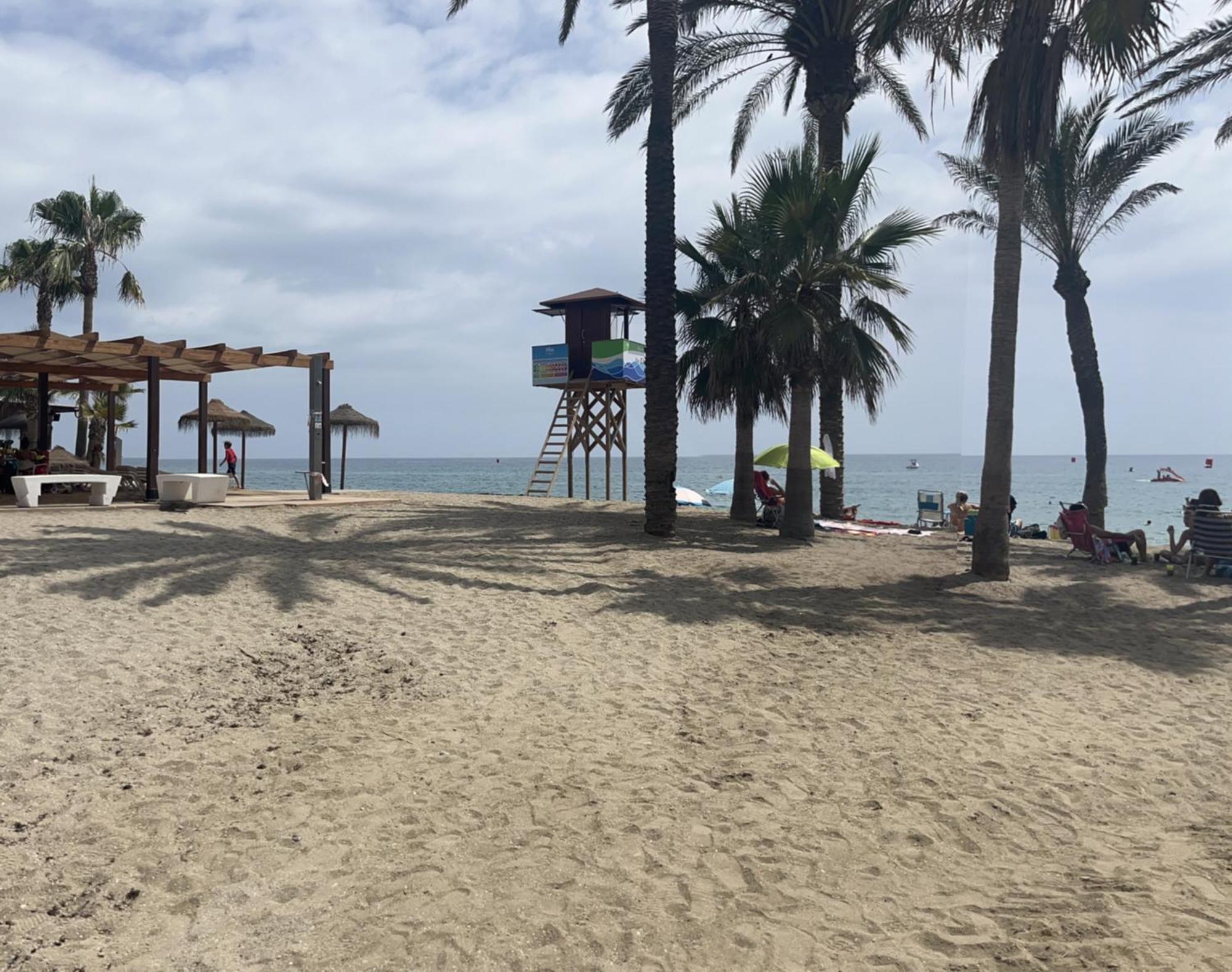 Stunning Apartment 50 Meters From The Sea Benalmádena Exteriör bild