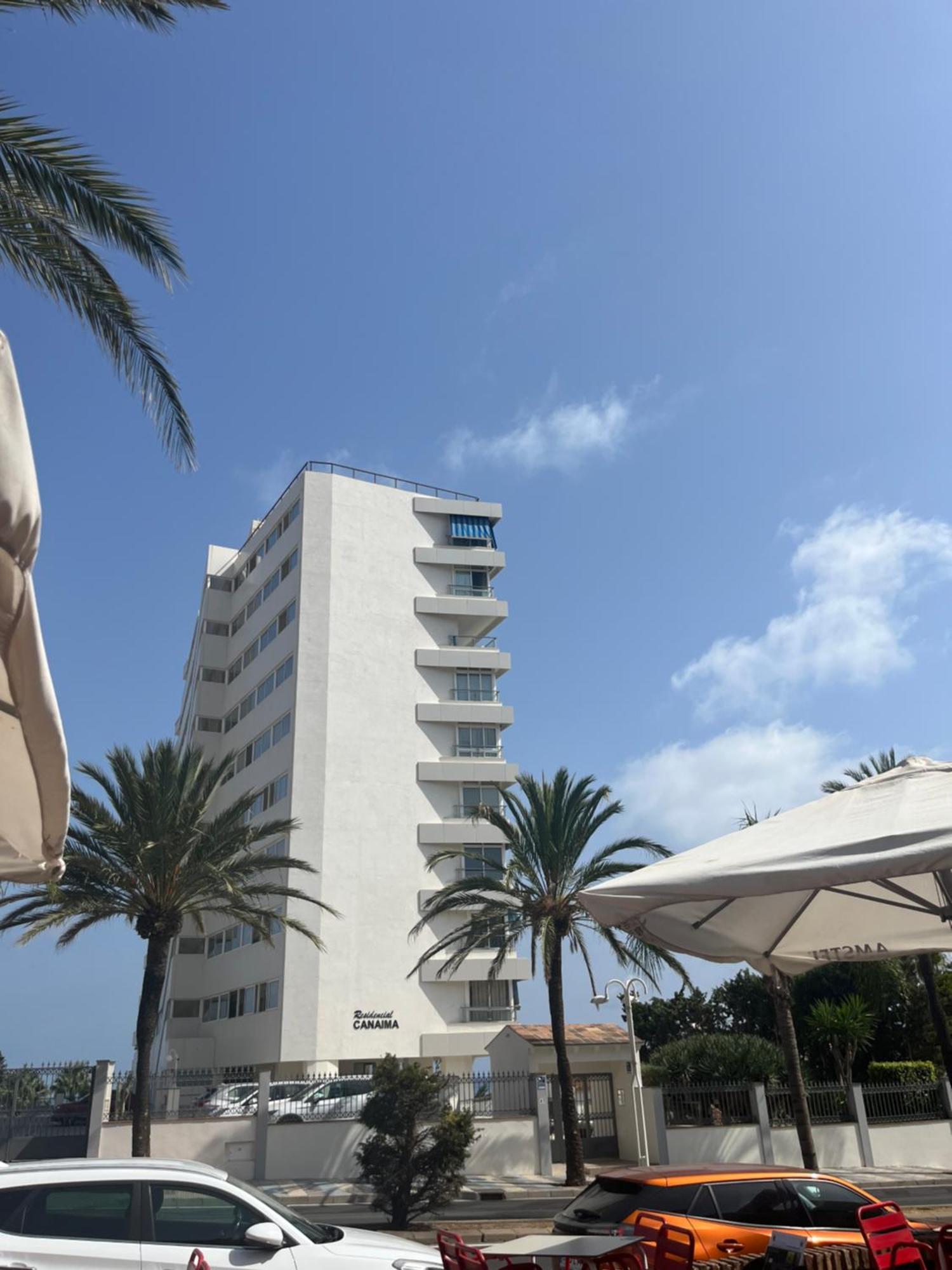 Stunning Apartment 50 Meters From The Sea Benalmádena Exteriör bild