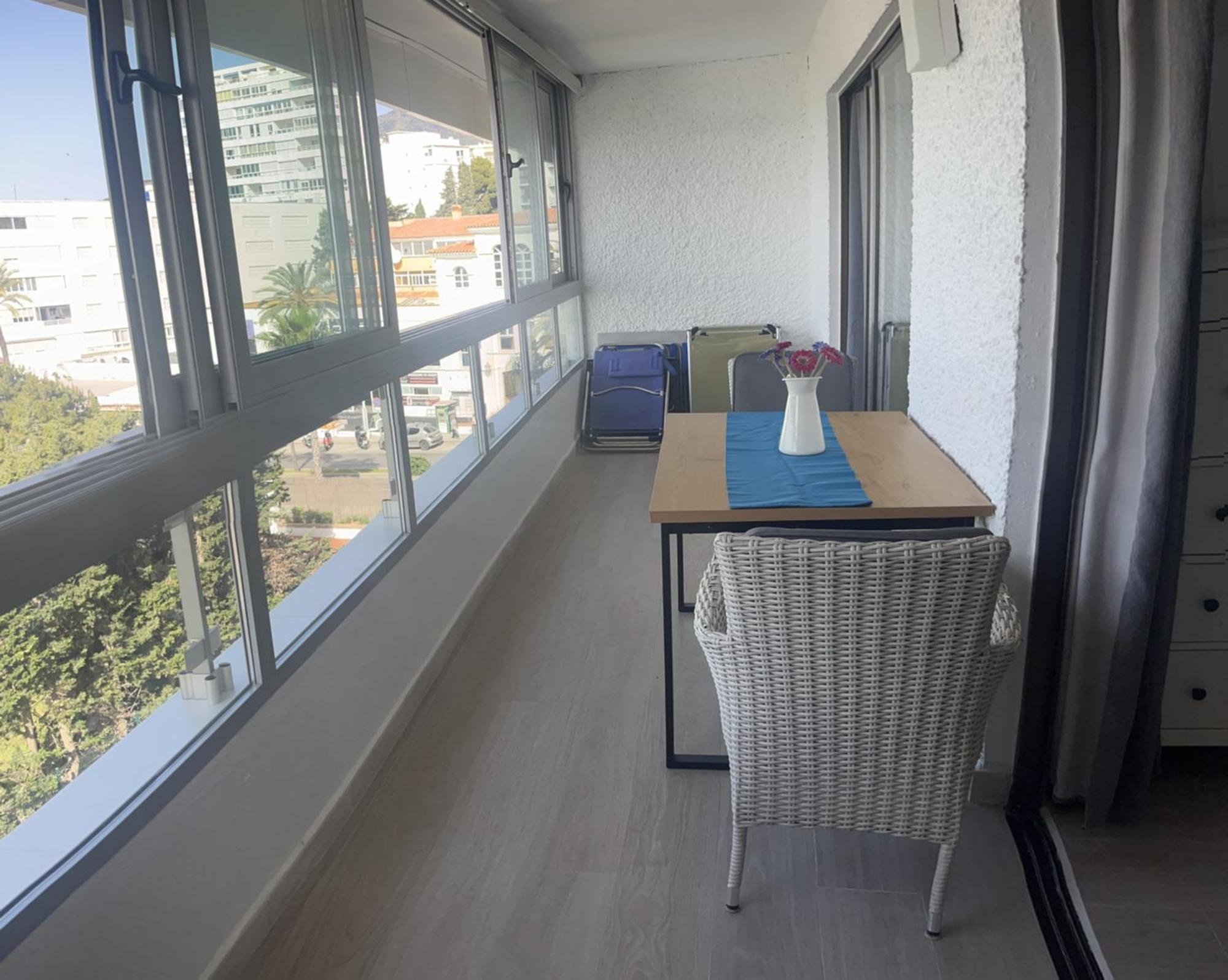 Stunning Apartment 50 Meters From The Sea Benalmádena Exteriör bild