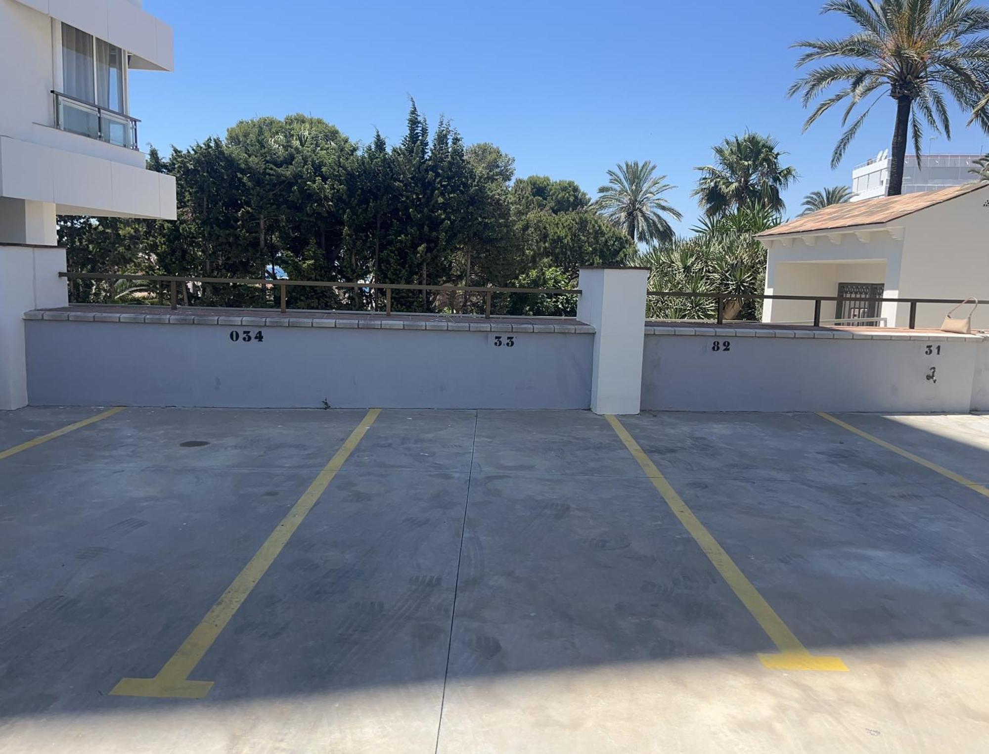 Stunning Apartment 50 Meters From The Sea Benalmádena Exteriör bild